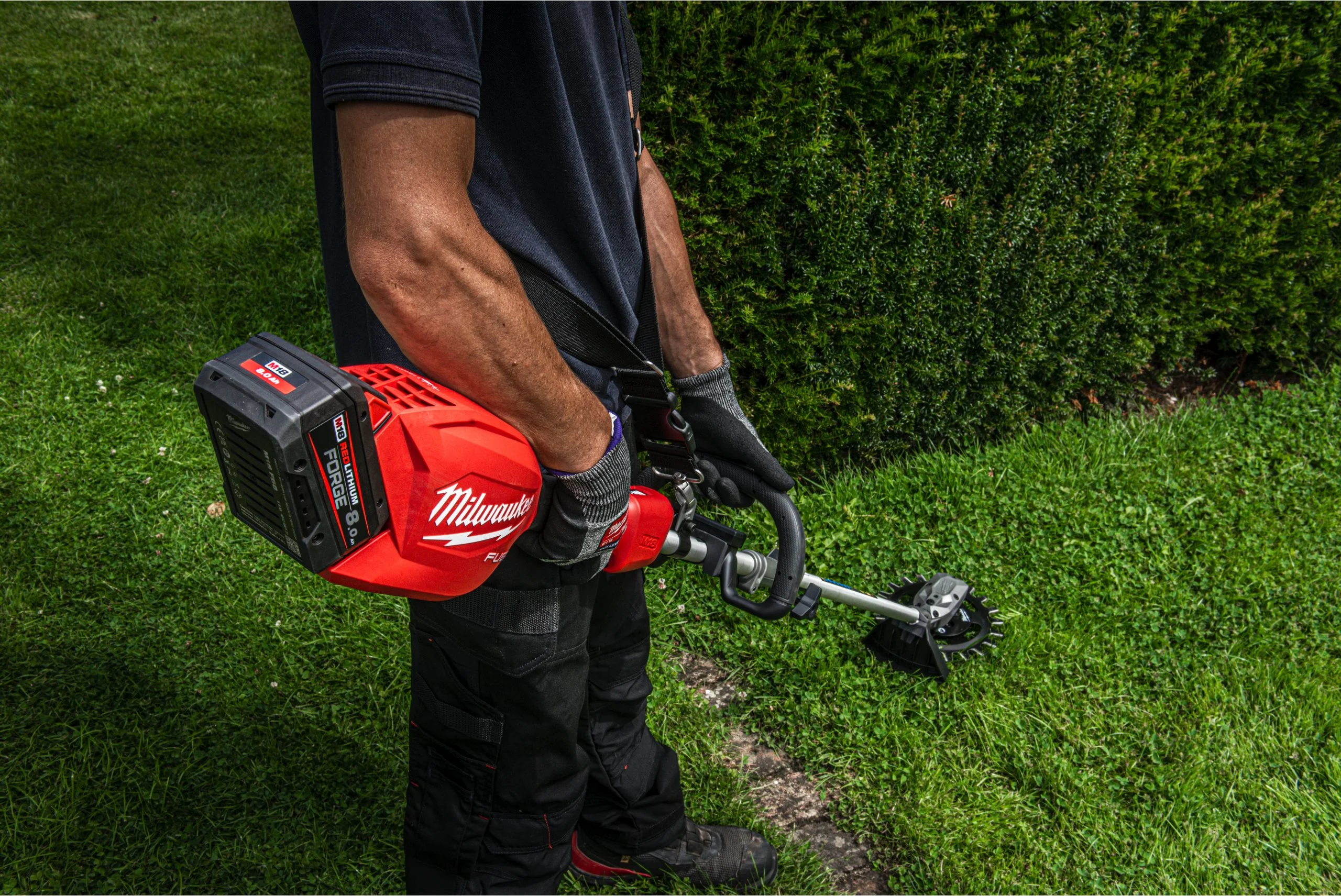 Milwaukee QUIK-LOK nastavek kosa z nitko s širino reza 38,6 cm